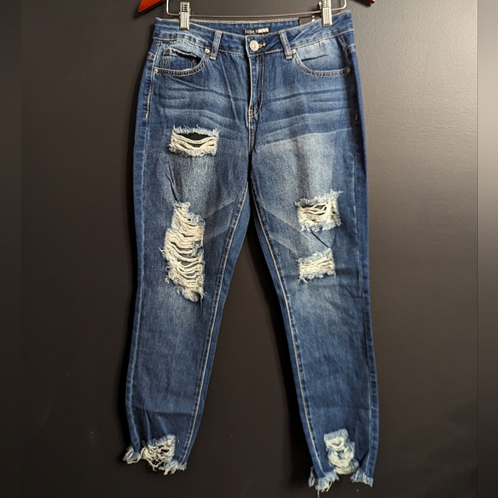 Fashion Nova Distress Ankle Length Denim